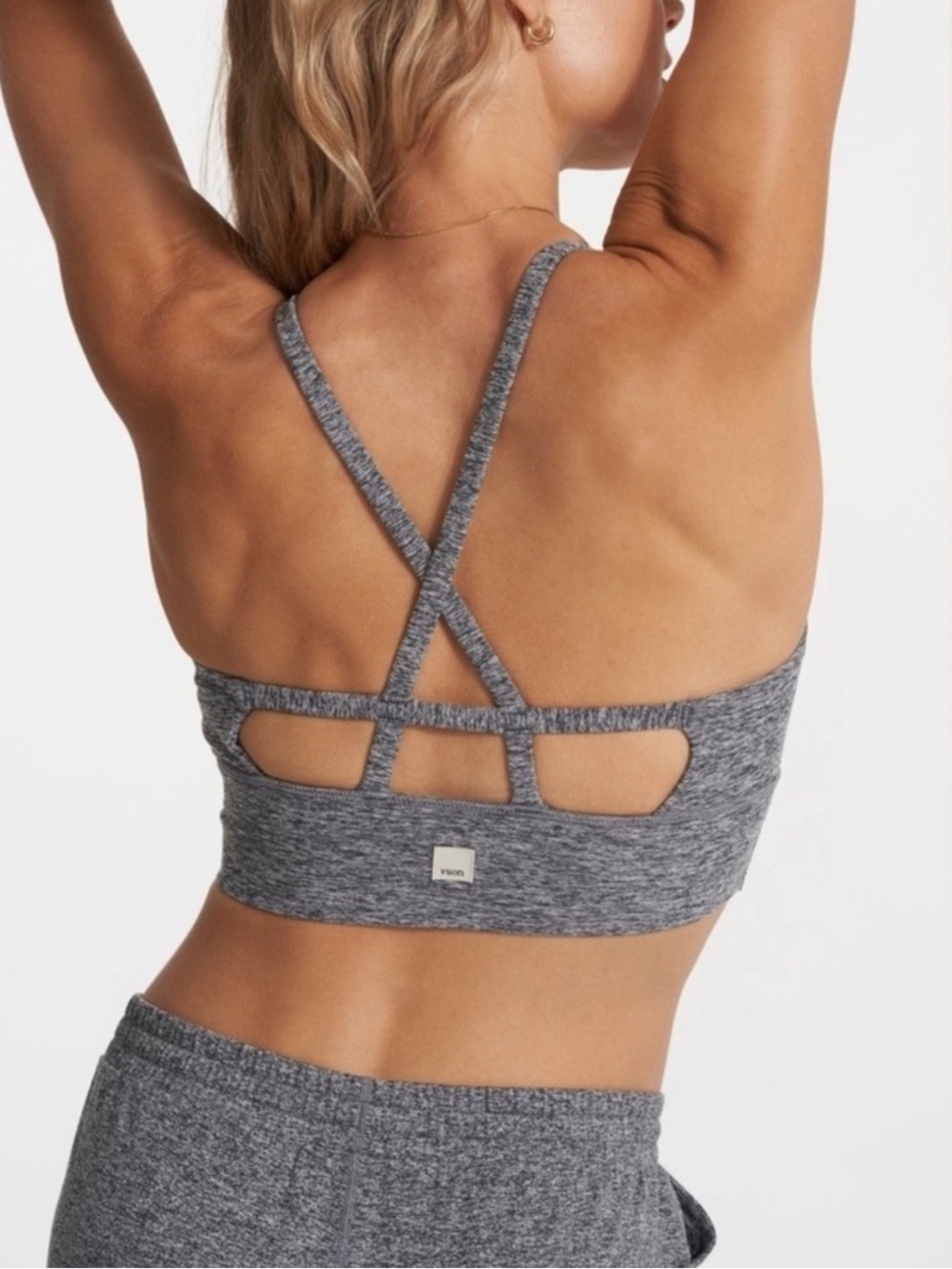 VUORI Long Line Elevation Bra Women's Dreamknit Move Sports Bra Size XL Grey